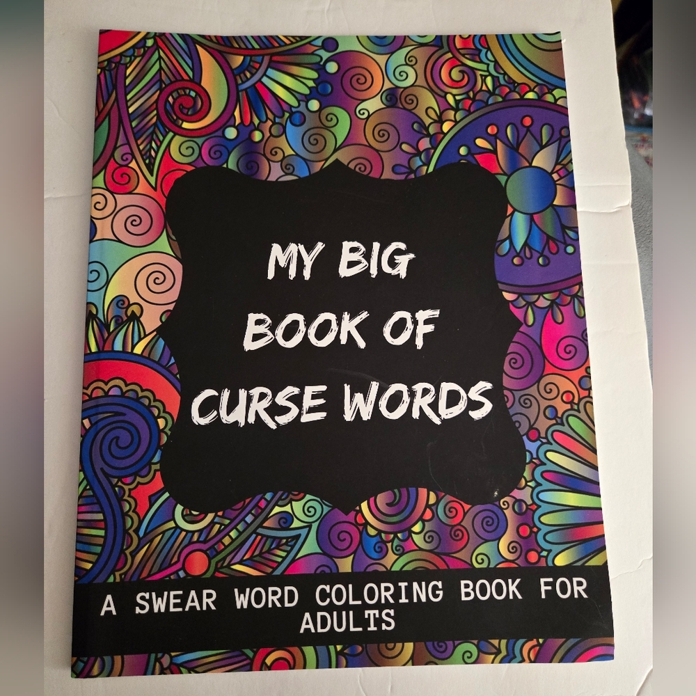 Bundle/3 Adult Coloring Books - Picture 7 of 16